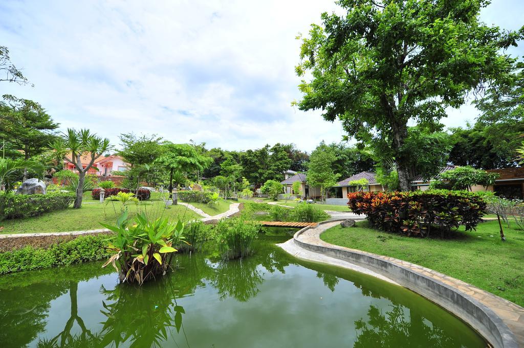 Dusit Talai Resort Nong Nam Daeng Экстерьер фото