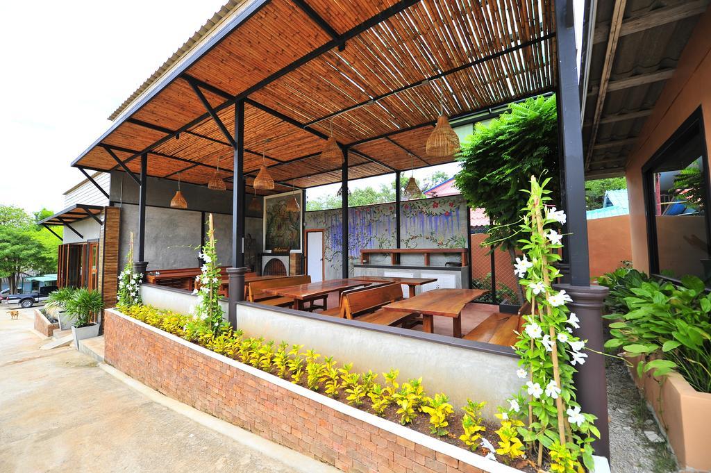 Dusit Talai Resort Nong Nam Daeng Экстерьер фото