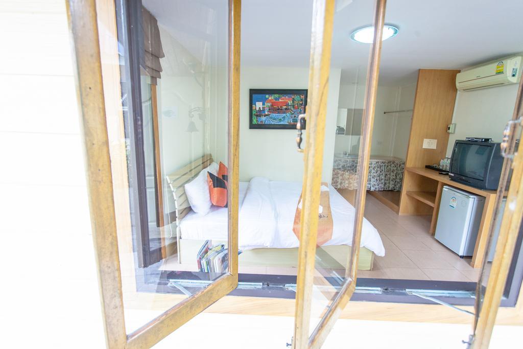 Dusit Talai Resort Nong Nam Daeng Экстерьер фото