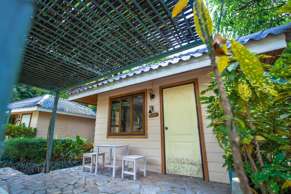 Dusit Talai Resort Nong Nam Daeng Экстерьер фото