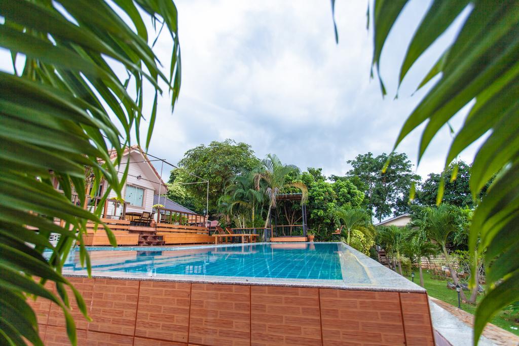 Dusit Talai Resort Nong Nam Daeng Экстерьер фото