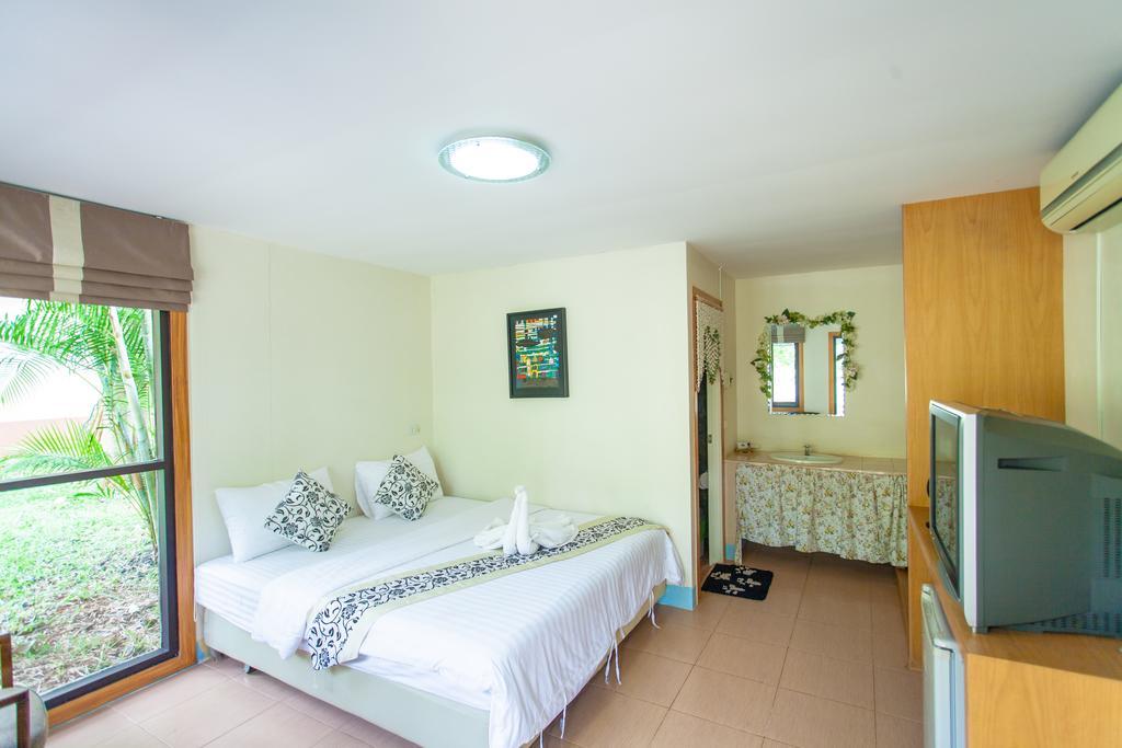 Dusit Talai Resort Nong Nam Daeng Экстерьер фото