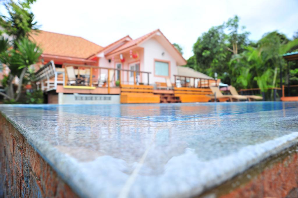 Dusit Talai Resort Nong Nam Daeng Экстерьер фото