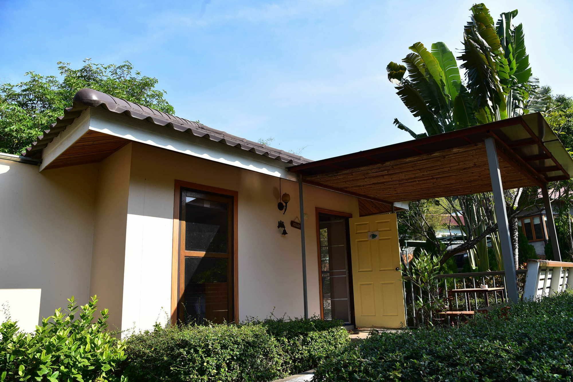 Dusit Talai Resort Nong Nam Daeng Экстерьер фото