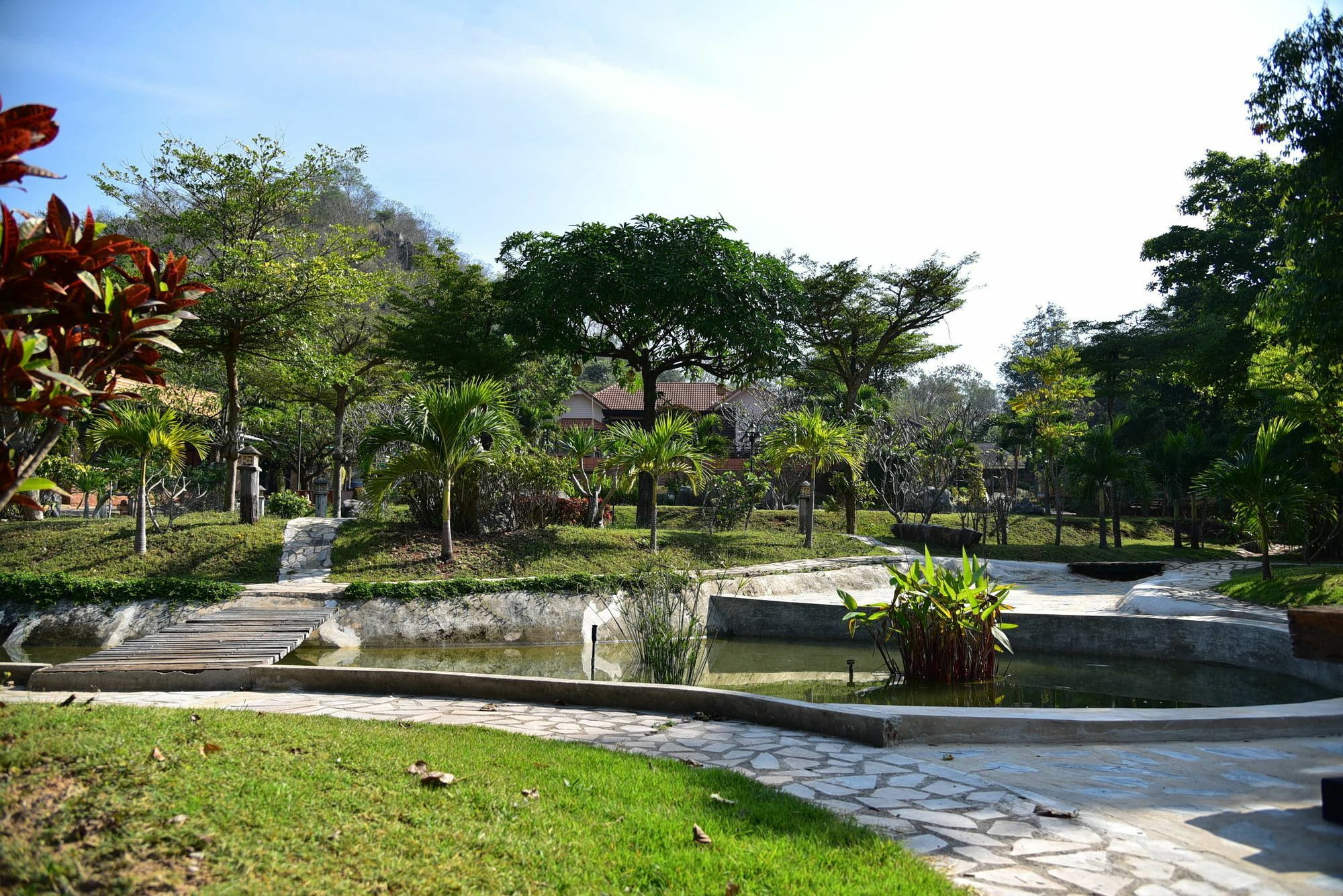 Dusit Talai Resort Nong Nam Daeng Экстерьер фото